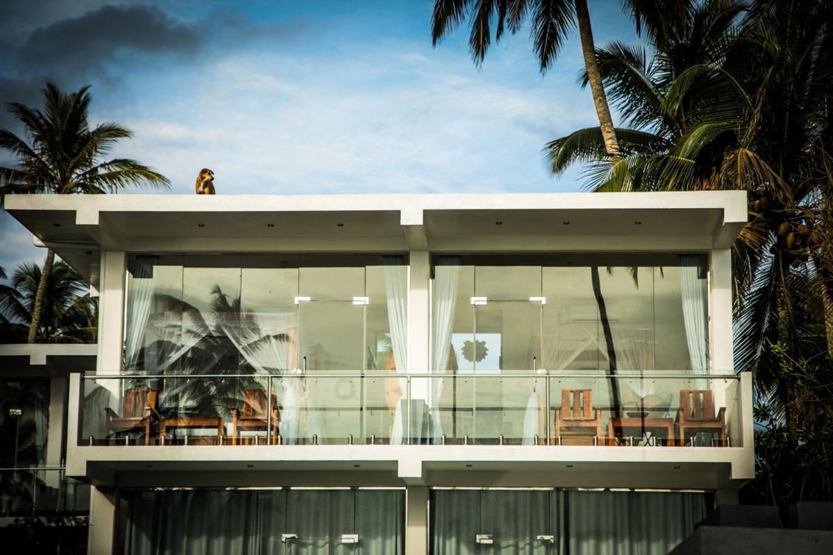 Infinity Of Sri Lanka Hotel Paiyagala Exterior photo