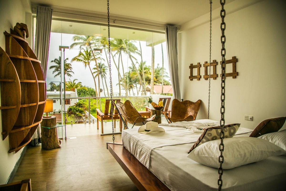 Infinity Of Sri Lanka Hotel Paiyagala Exterior photo